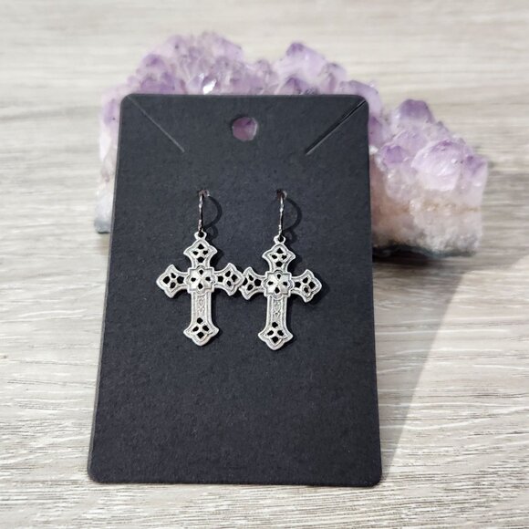 Fashion Jewlery Silvertone Gothic Cross Drop Dangle French Wire Earings - Picture 9 of 9
